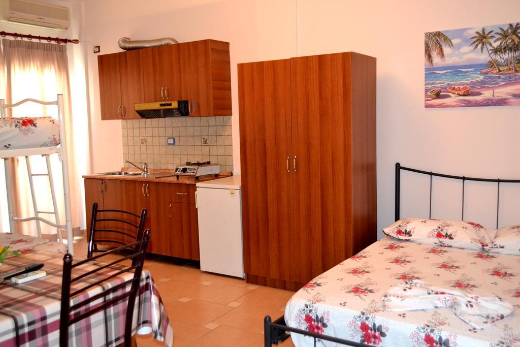 Nuovo Sun Golem Hotel Голем Екстериор снимка